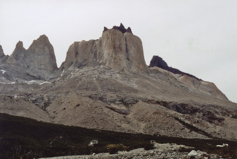 Torres_del_Peine_03_04